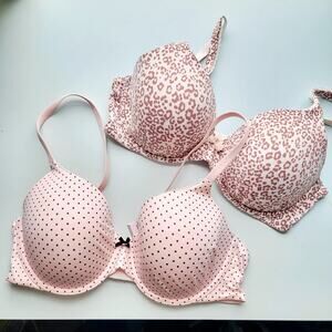Bundle 2 Victoria's Secret Bras Sz 36D